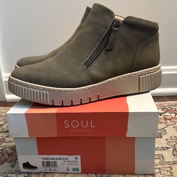 SOUL Naturalizer Womens Turner Comfort Booties🔹Dark Olive🔹8 Wide - Picture 4 of 8